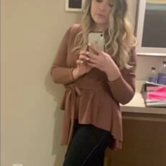 Self Belted Dip Hem Top - Picture 7 of 9